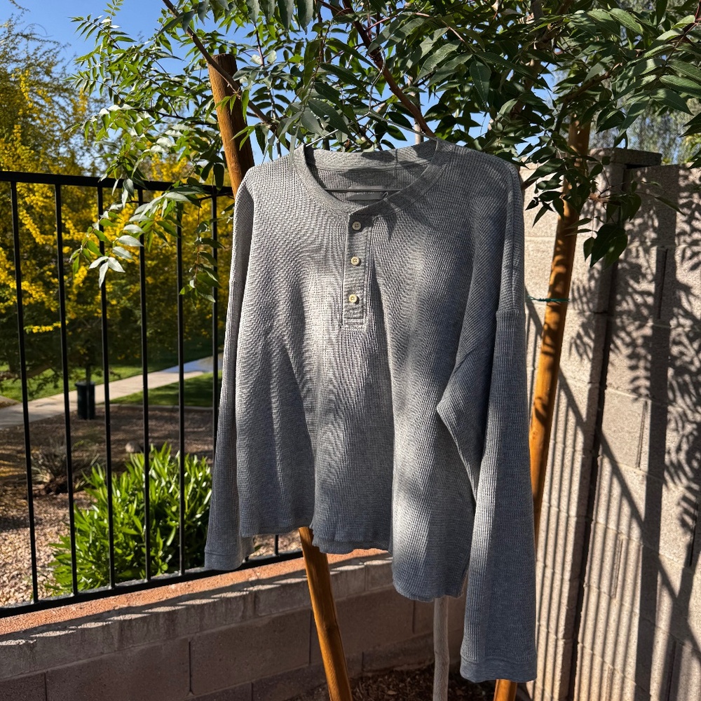 EVERLANE 100% COTTON GREY LONG-SLEEVED HENLEY T-SHIRT SIZE XL